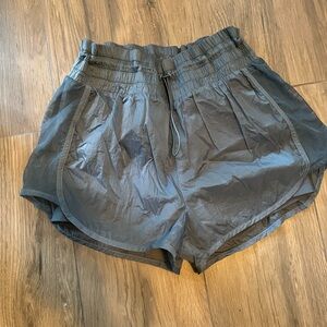 Old navy go h2o active shorts